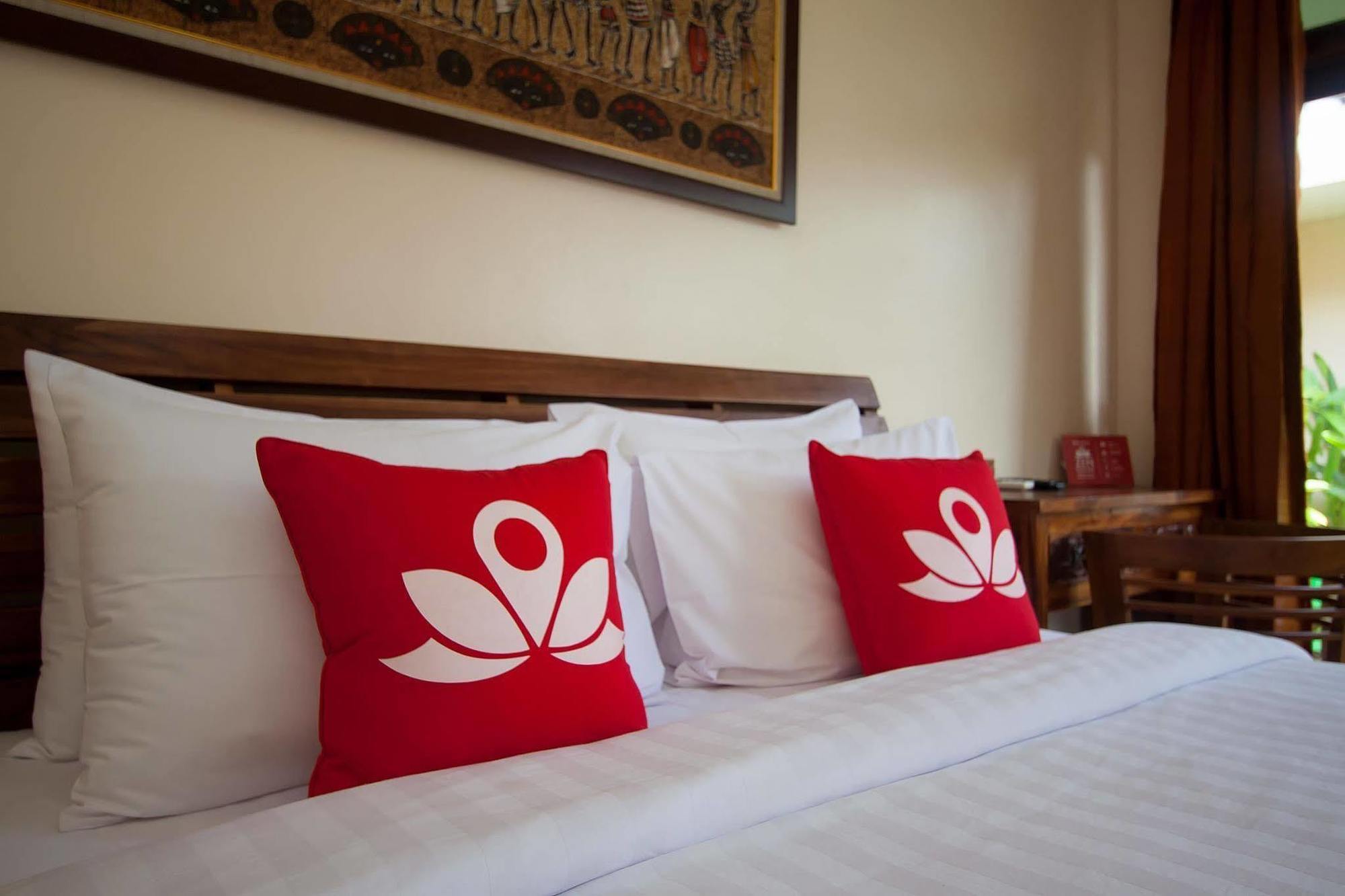 Zen Rooms Sanur Blanjong Sekawaru Buitenkant foto